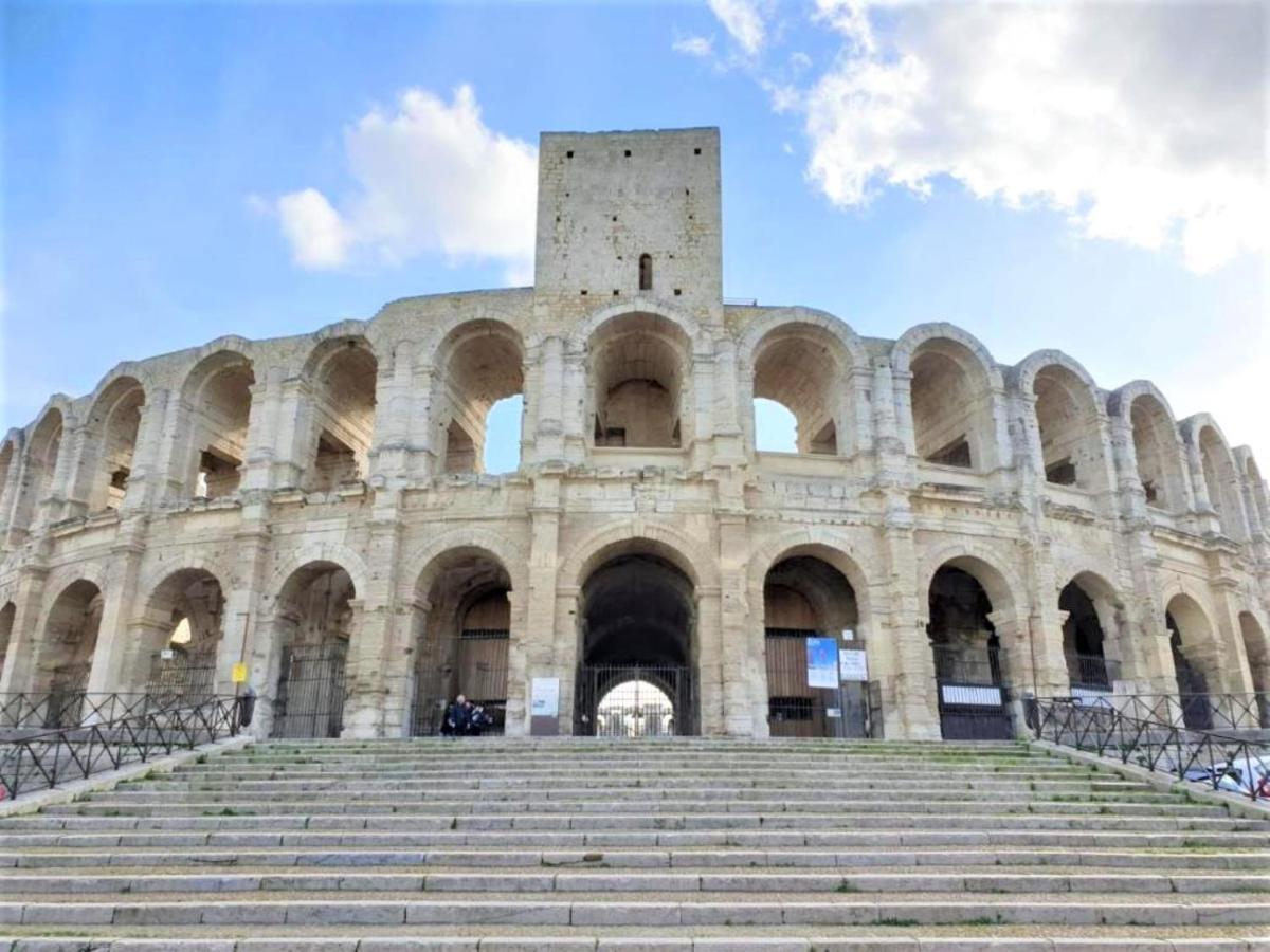 Appartement à deux pas de la place du forum Arles Exterior foto